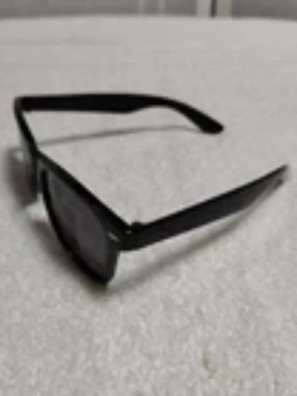 The Gag black sunglasses